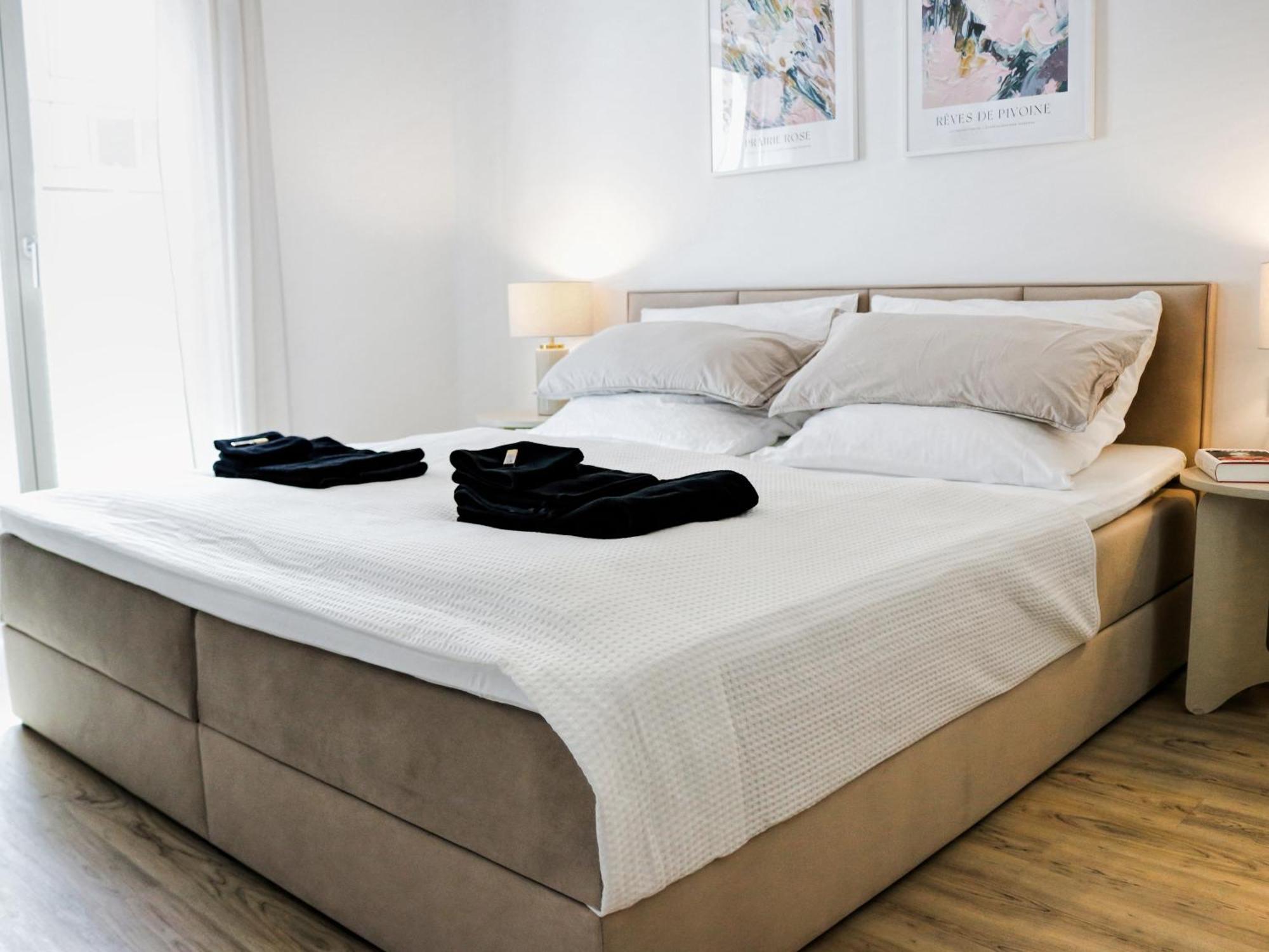 Lightplace • Design • Boxspring • Balkon • 2 Smart Tv •Innenstadt Braunschweig Bagian luar foto
